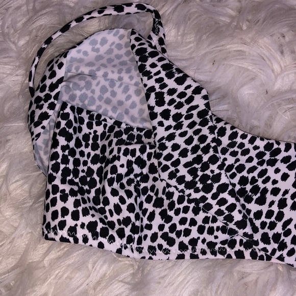 white and black bikini top - Picture 5 of 6